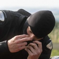 Cagoule VISOR Noir DXR -Vélo Matériel Magasin cagoule visor noir dxr 2