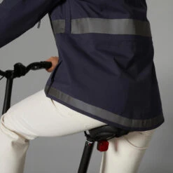 BTWIN VESTE PLUIE VELO VILLE VISIBILITE NUIT 540 FEMME BLEU MARINE 18 BTWIN VESTE PLUIE VELO VILLE VISIBILITE NUIT 540 FEMME BLEU MARINE -Vélo Matériel Magasin veste pluie velo ville visibilite nuit 540 femme bleu marine 6
