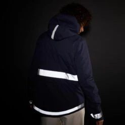 BTWIN VESTE PLUIE VELO VILLE VISIBILITE NUIT 540 FEMME BLEU MARINE 20 BTWIN VESTE PLUIE VELO VILLE VISIBILITE NUIT 540 FEMME BLEU MARINE -Vélo Matériel Magasin veste pluie velo ville visibilite nuit 540 femme bleu marine 8